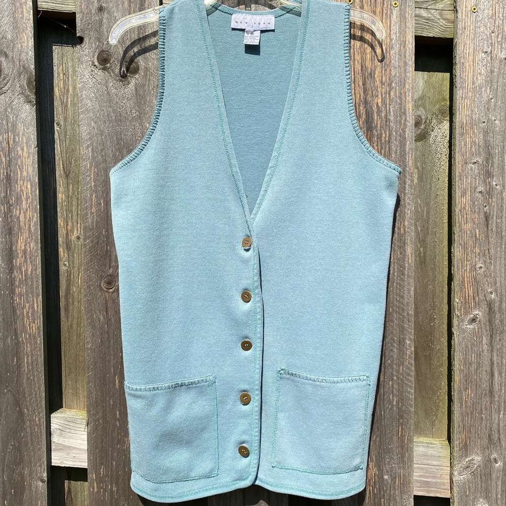 Vintage Knit Vest button down pockets fancy stitch light teal blue green…